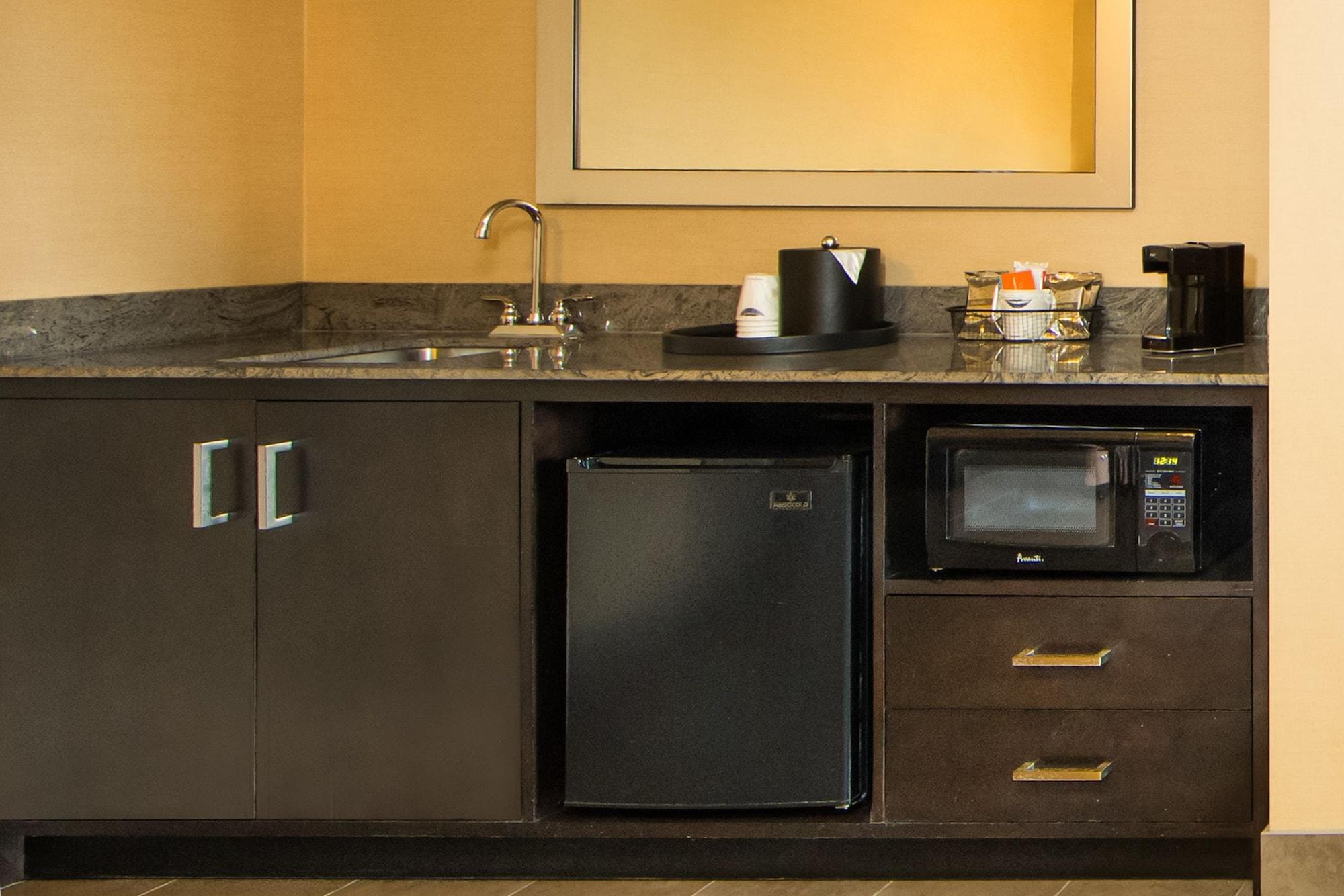 Hampton Inn & Suites Tacoma/Пюалъп Екстериор снимка