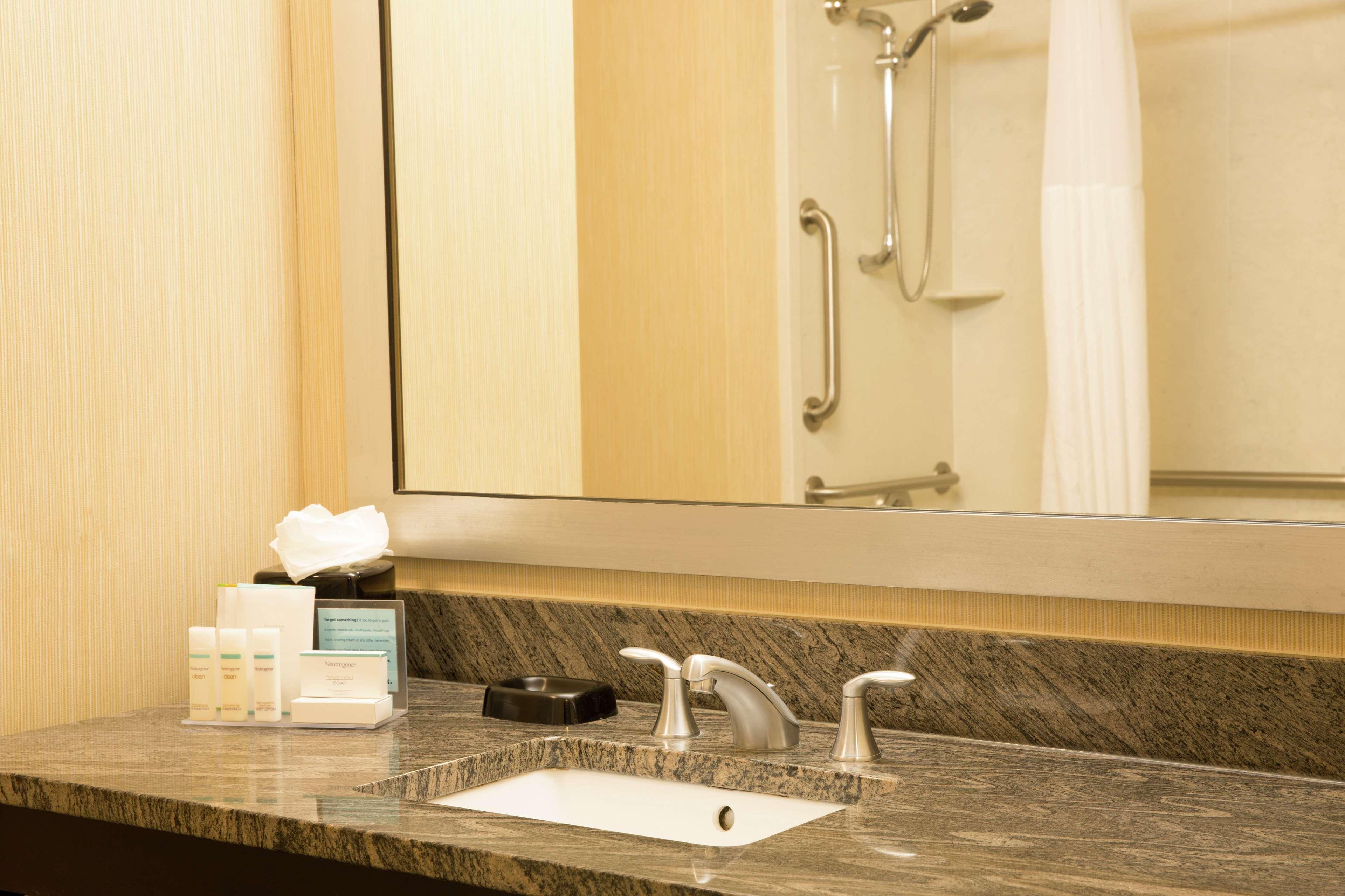 Hampton Inn & Suites Tacoma/Пюалъп Екстериор снимка