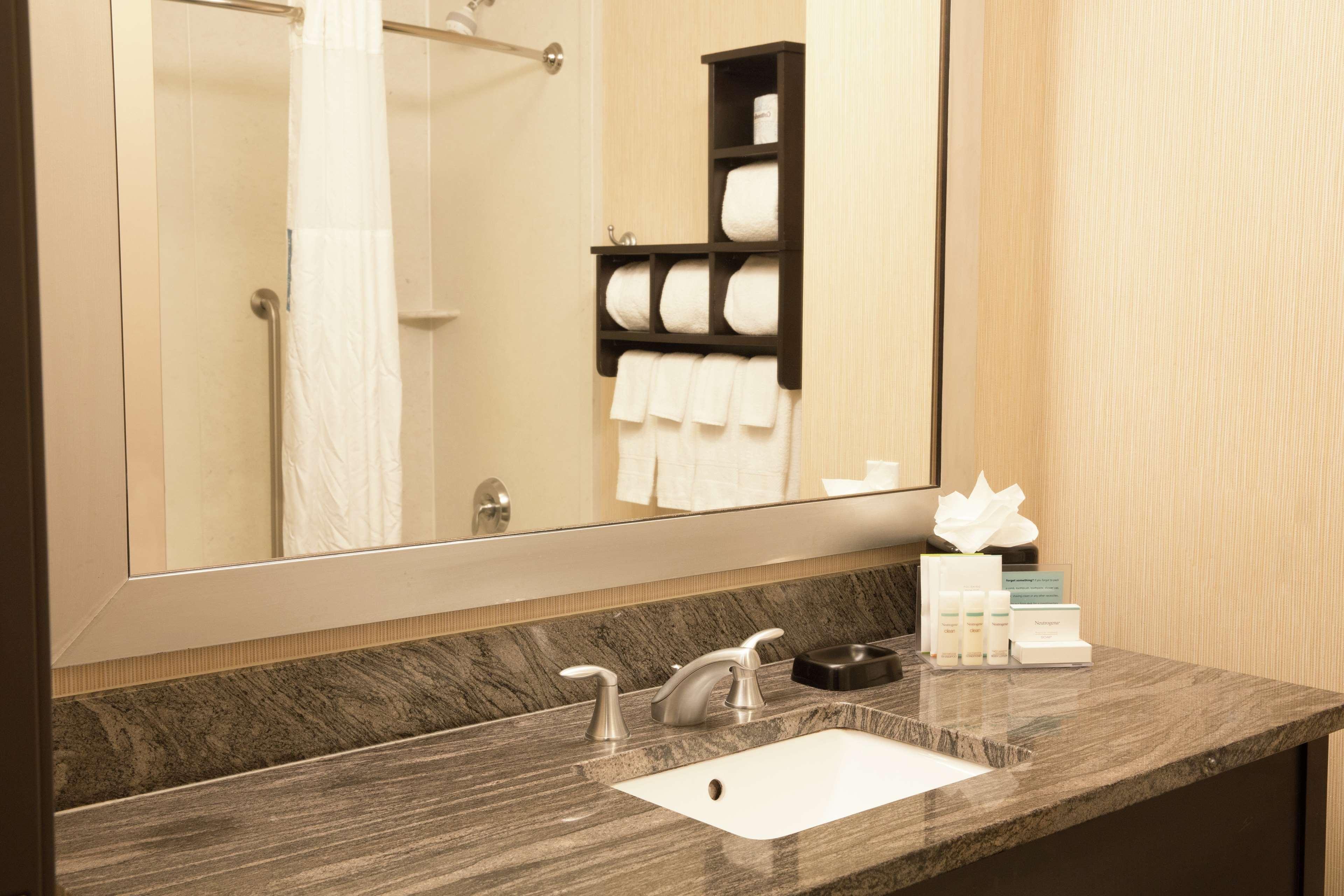 Hampton Inn & Suites Tacoma/Пюалъп Екстериор снимка