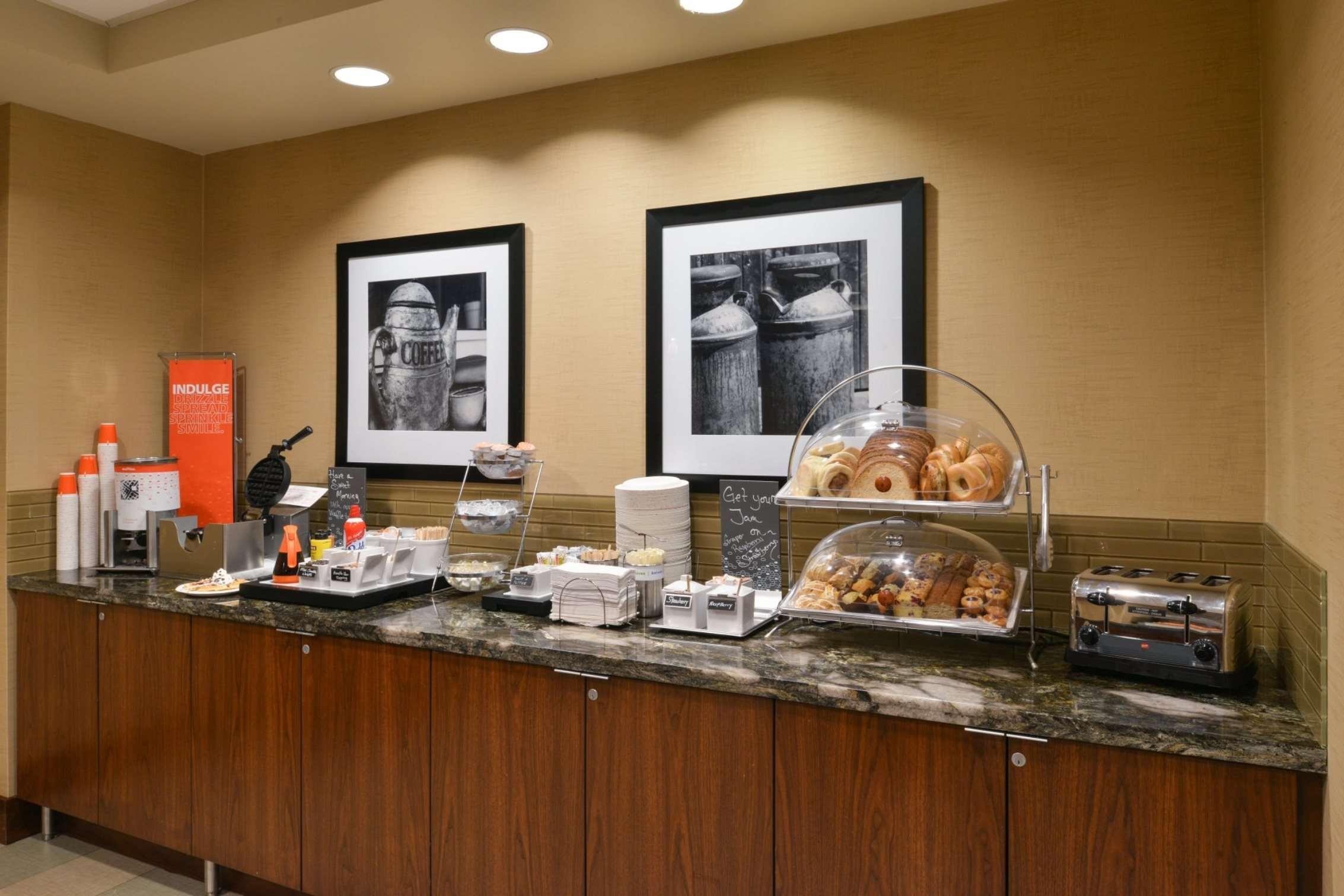 Hampton Inn & Suites Tacoma/Пюалъп Екстериор снимка