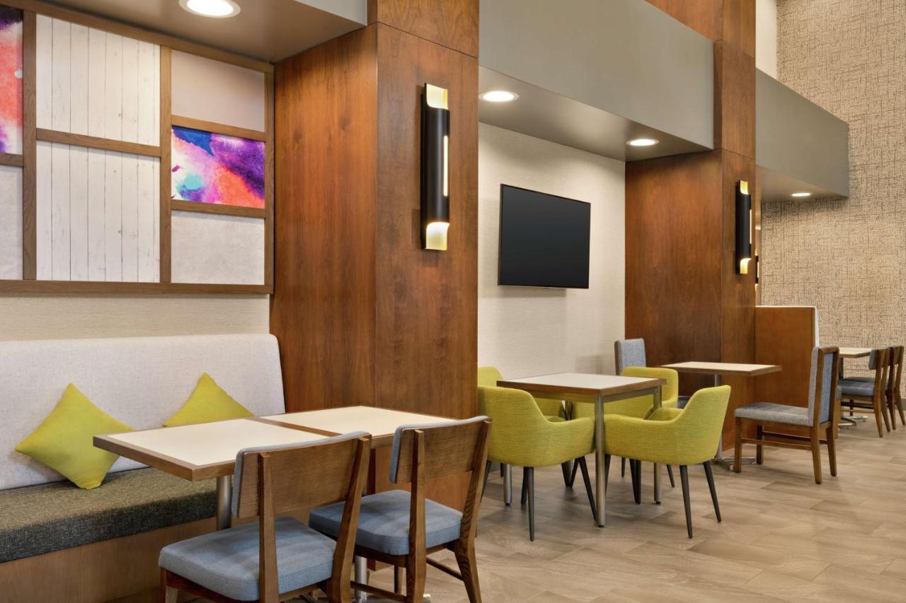 Hampton Inn & Suites Tacoma/Пюалъп Екстериор снимка