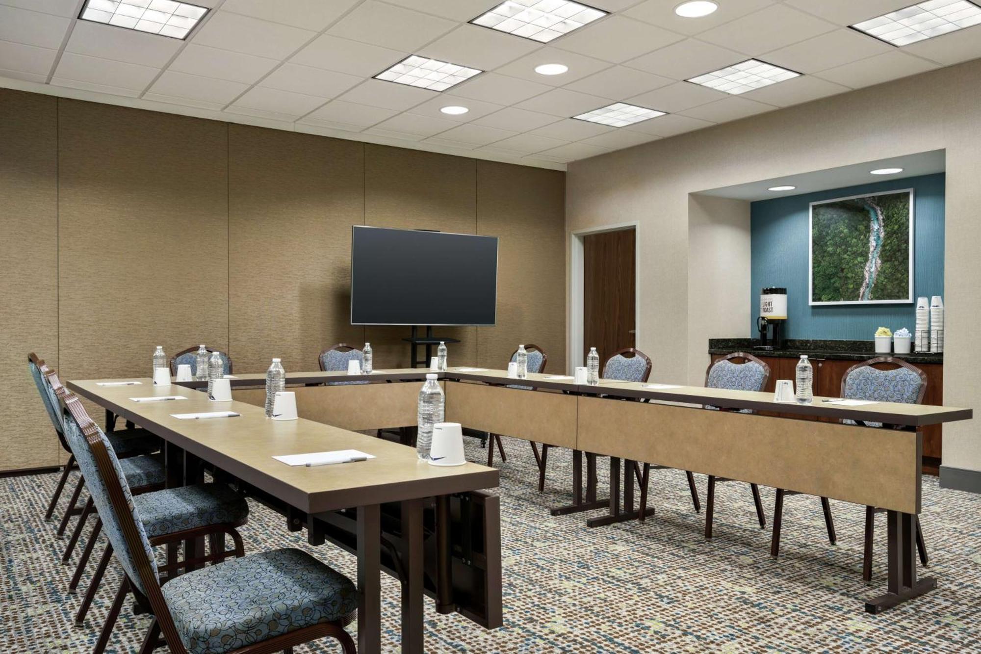 Hampton Inn & Suites Tacoma/Пюалъп Екстериор снимка